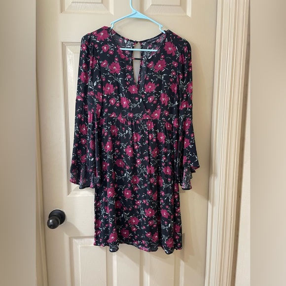 American Eagle Black Floral Long Sleeve Boho Dress✨ - Picture 3 of 6